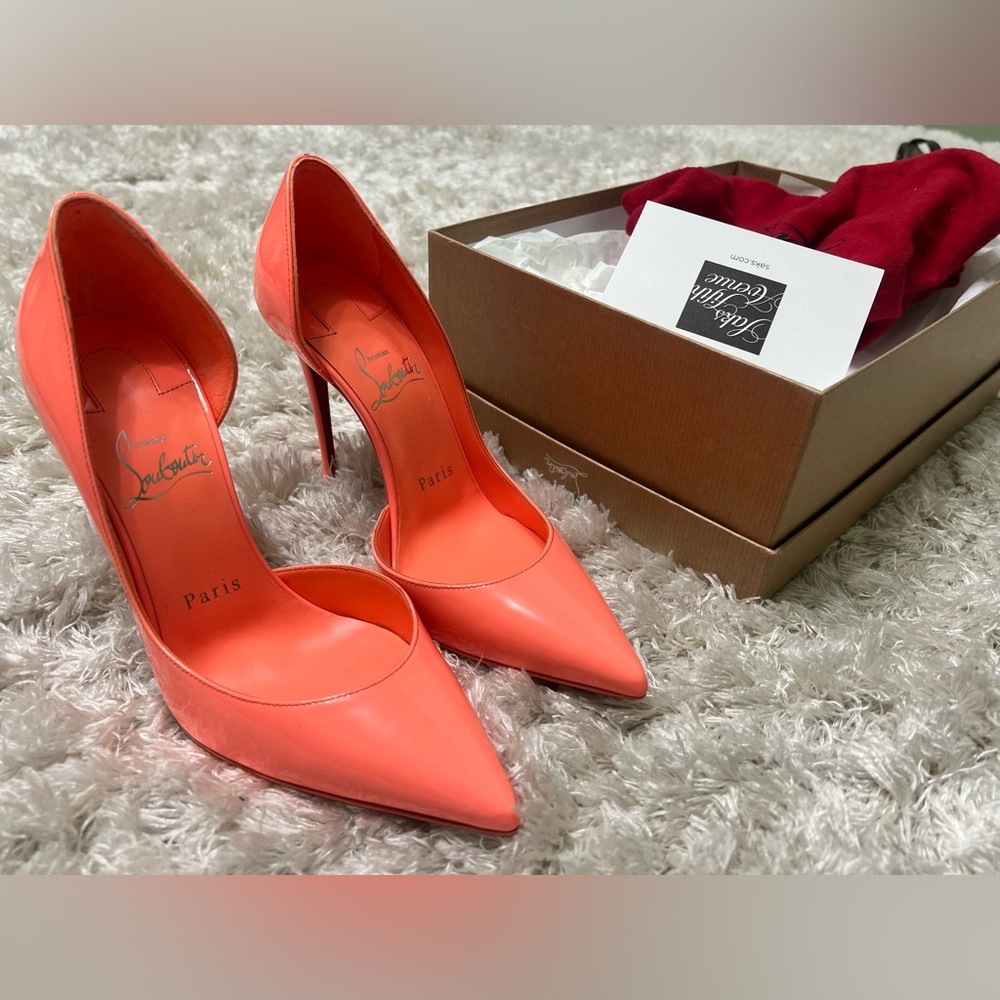 Christian Louboutin Iriza size 36 color Dragon